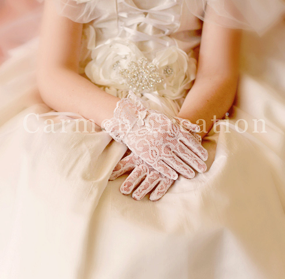Victorian Lace Gloves