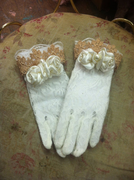 Royal Victorian Lace Gloves